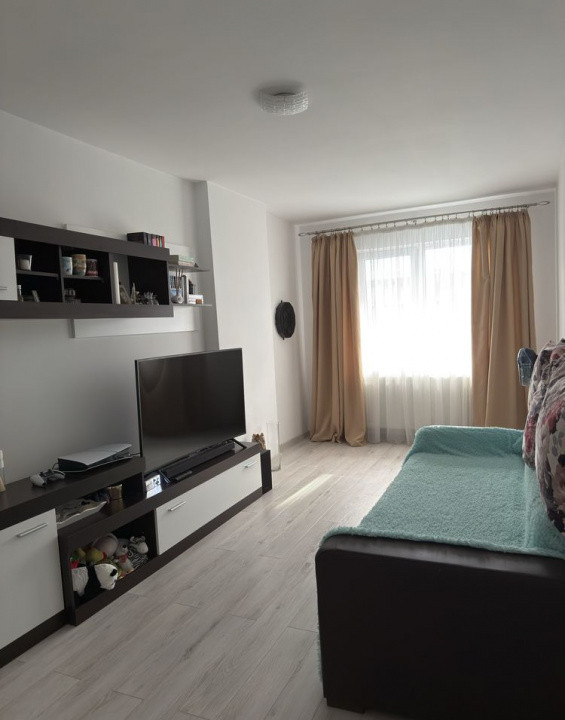 Apartament 2 camere , zona BMW , decomandat