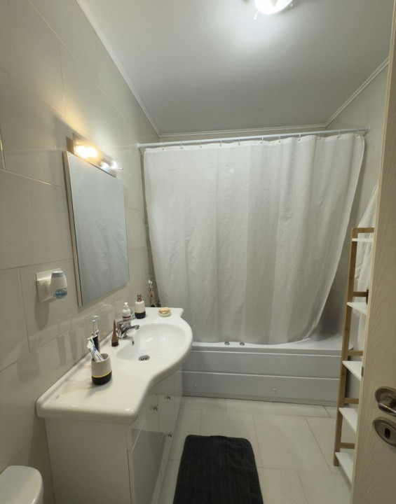 Apartament 2 camere , zona BMW , decomandat