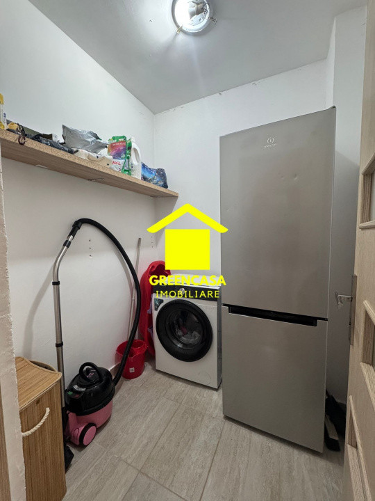 Apartament 2 camere, 55mp, balcon, parcare subterana, zona Terra, Floresti