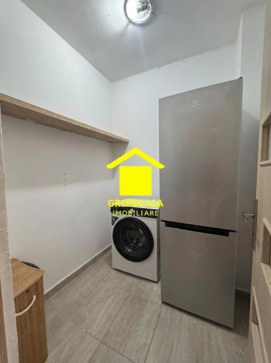 Apartament 2 camere, parcare subterana, zona Terra, Floresti