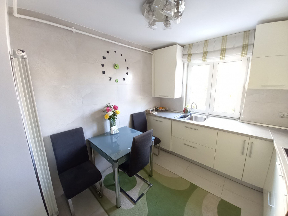 Apartament 3 camere complet renovat, mobilat și utilat, Str. Mehedinți