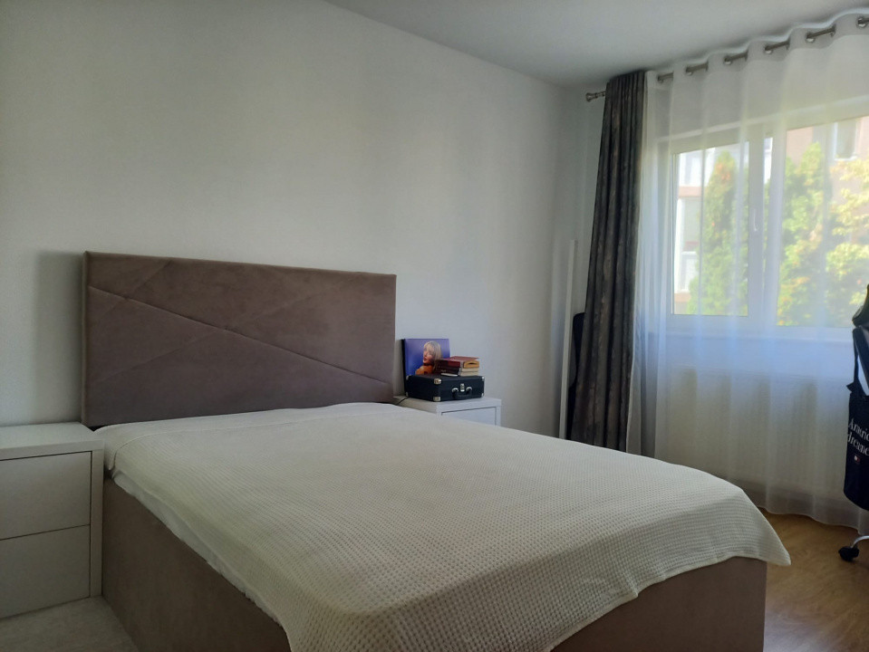 Apartament 3 camere complet renovat, mobilat și utilat, Str. Mehedinți