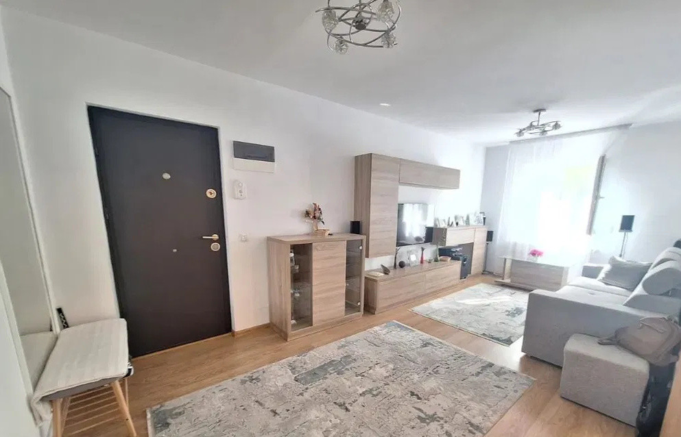 Apartament 3 camere complet renovat, mobilat și utilat, Str. Mehedinți