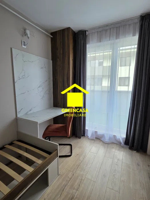 Apartament 3 camere, terasa de 33mp, parcare, zona Terra, Floresti