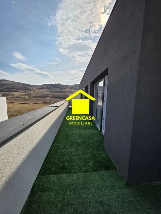 Apartament 3 camere, terasa de 33mp, parcare, zona Terra, Floresti
