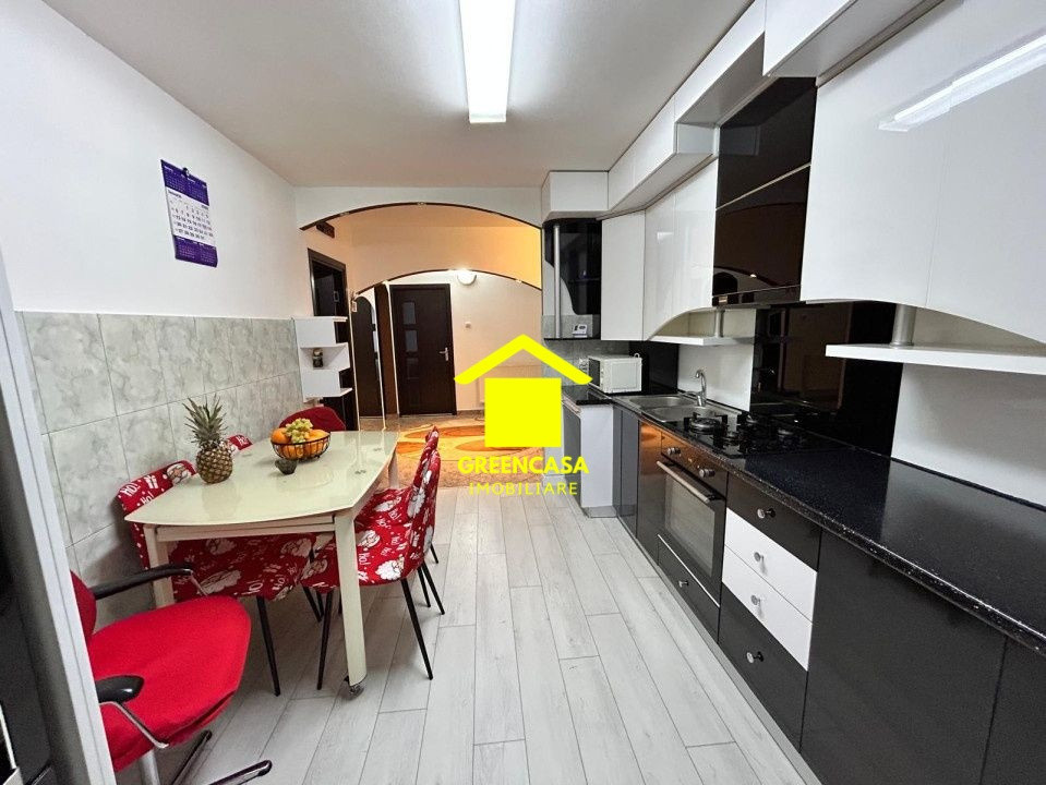 Apartament de 4 camere decomandate 77 mp, zona  Marasti