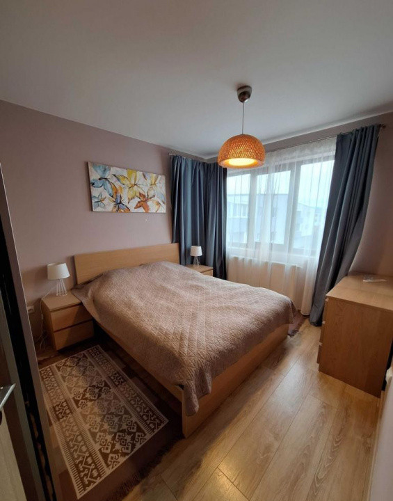 Apartament cu 3 camere+parcare,  Foresti zona Terra