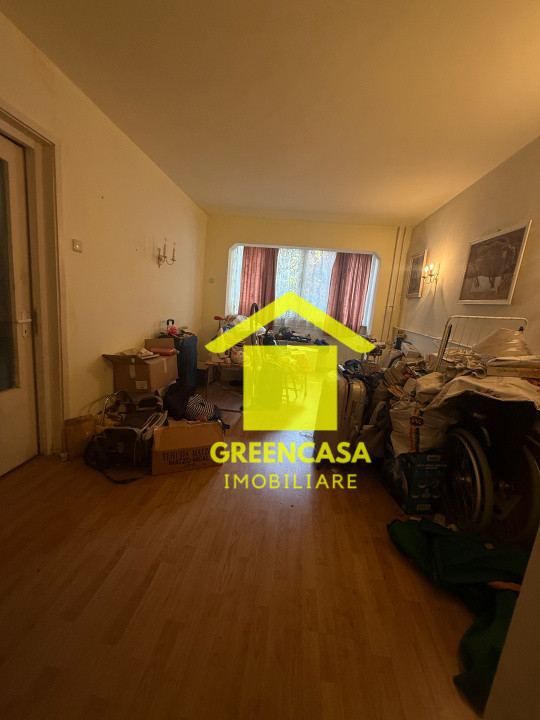 Apartament 3 camere de Renovat , 55MP, Grigorescu zona Fantanele .