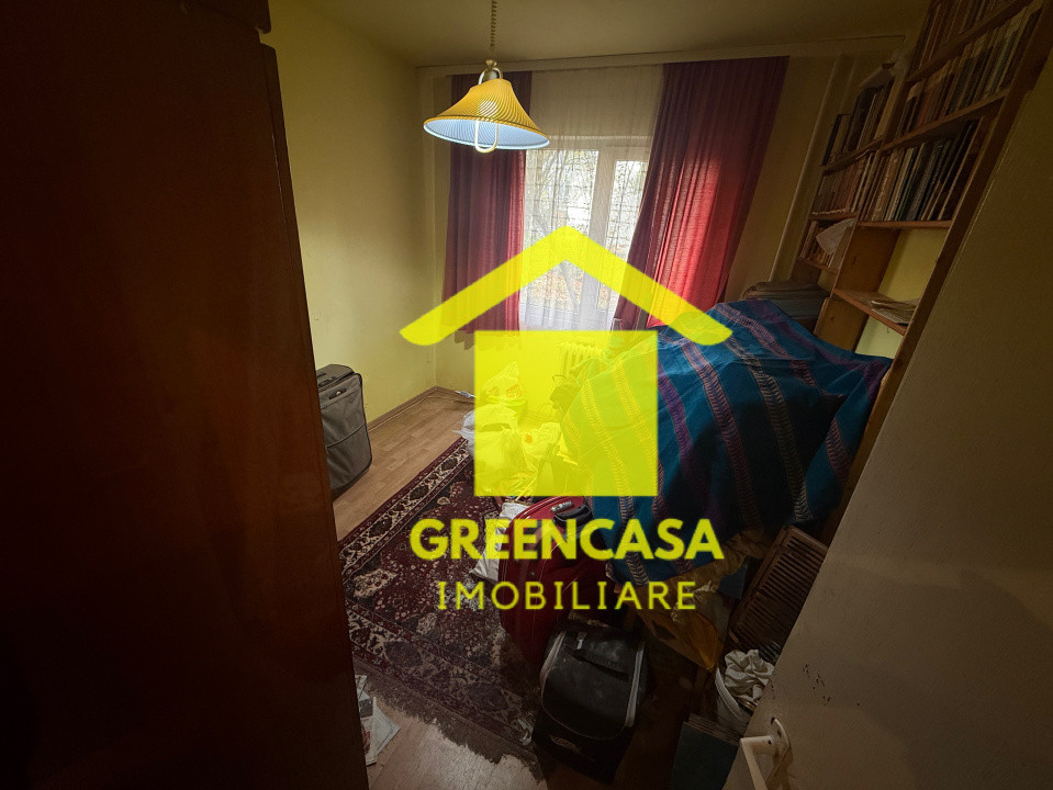 Apartament 3 camere de Renovat , 55MP, Grigorescu zona Fantanele .