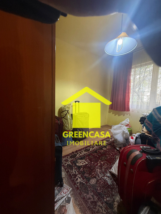 Apartament 3 camere de Renovat , 55MP, Grigorescu zona Fantanele .