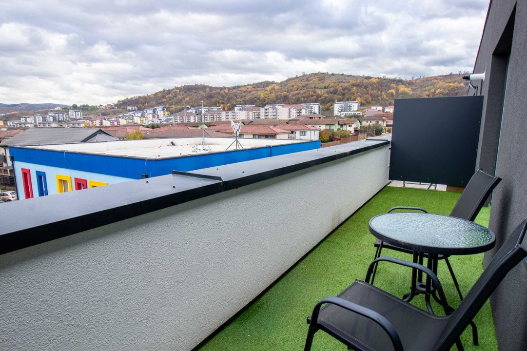 Apartament modern la CHEIE, cu terasa si parcare subterană pe Urușagului.