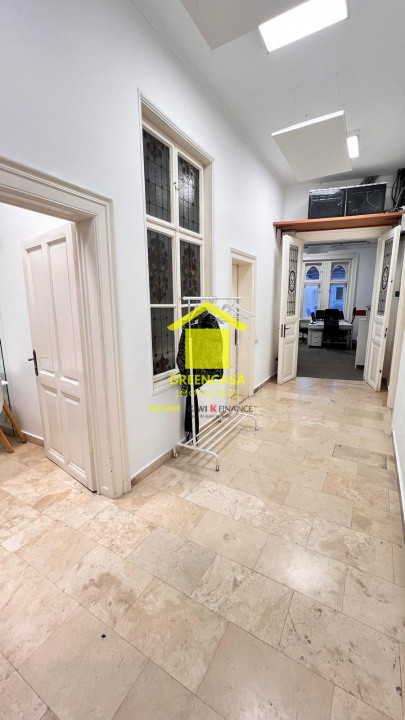 Spatiu birou, 230mp, Palatul Széki 