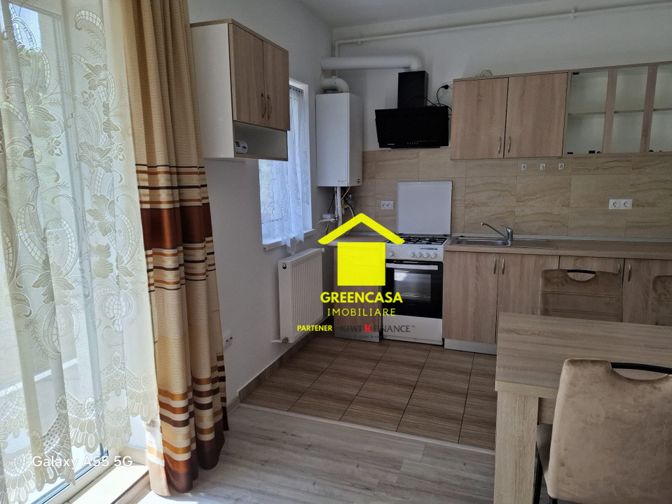 Apartament de inchiriat 2 camere, strada Teilor cu loc de parcare