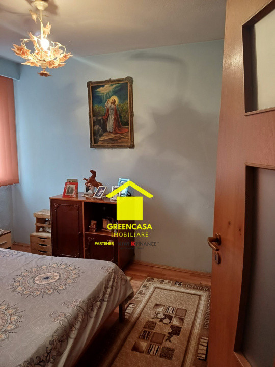 Apartament 2 camere ,suprafata 52mp , zona foarte buna .