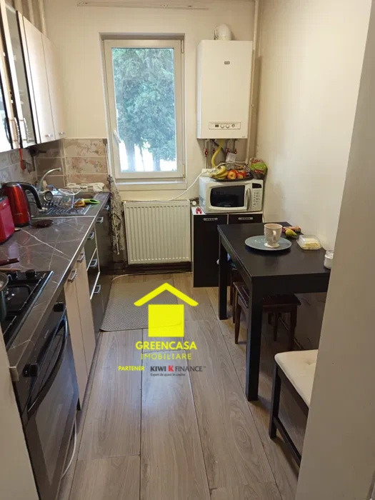 Apartament 3 camere , 51mp zona Manastur 