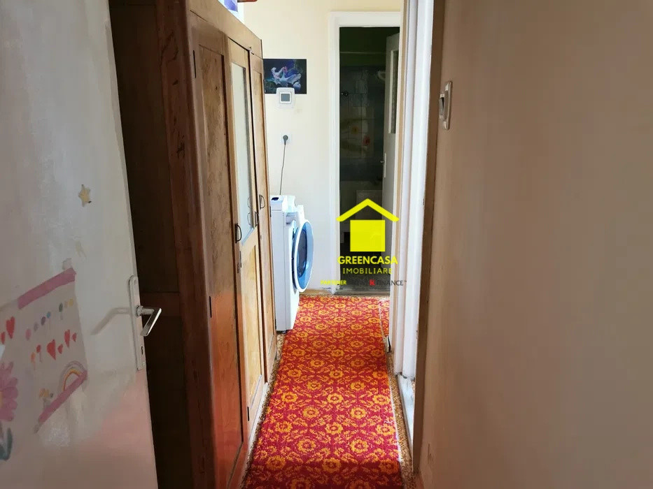 Apartament cu 4 camere  , 2700 euro mp in Manastur . SUPER PRET !