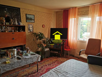 Apartament cu 4 camere  , 2700 euro mp in Manastur . SUPER PRET !