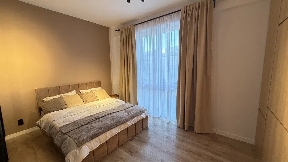 Apartament Lux , 2 camere , suprafata 57 de mp , zona Razoare