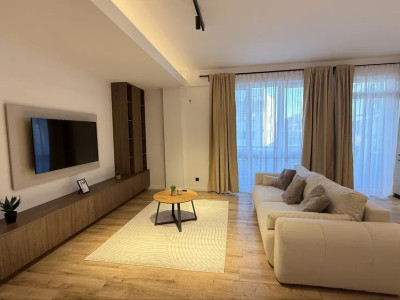 Apartament Lux , 2 camere , suprafata 57 de mp , zona Razoare