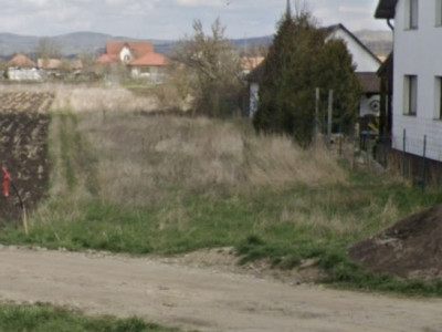 Teren intravilan 3.220 mp , cu front de 12 , Jucu de Mijloc.