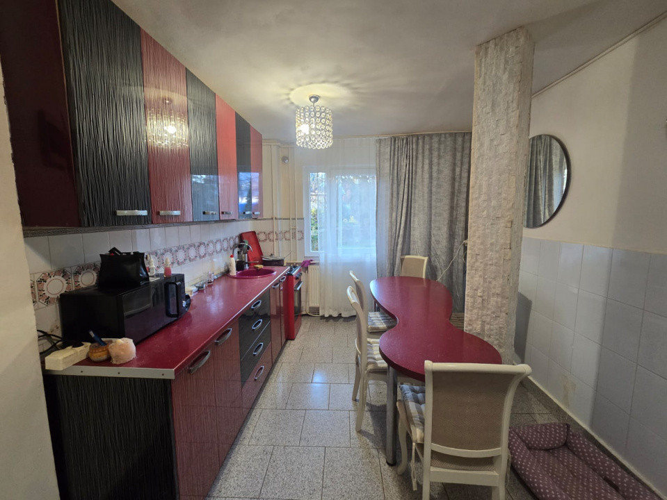 Apartament 3 camere , suprafata 65 mp , zona Gheorgheni 