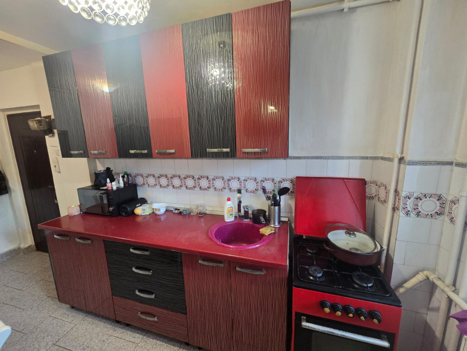 Apartament 3 camere , suprafata 65 mp , zona Gheorgheni 