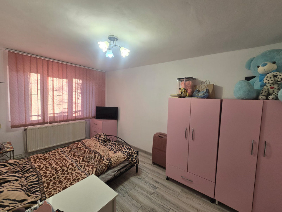 Apartament 3 camere , suprafata 65 mp , zona Gheorgheni 
