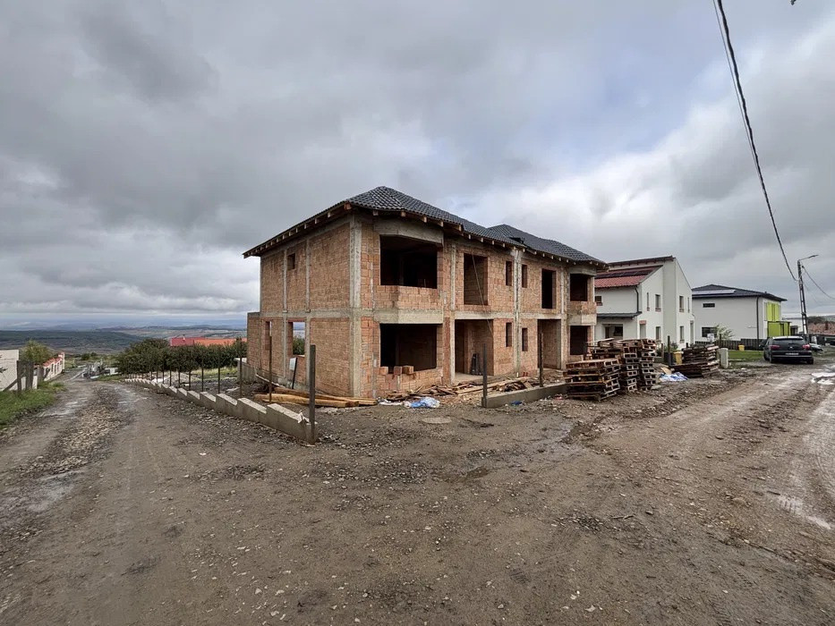 Casă duplex modernă – Sat Gheorgheni