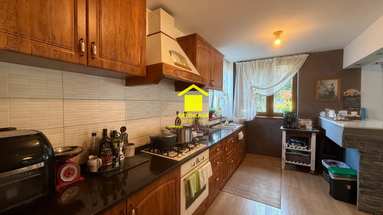 Casa individuala, 234mp utili, 750mp teren, zona Borhanci