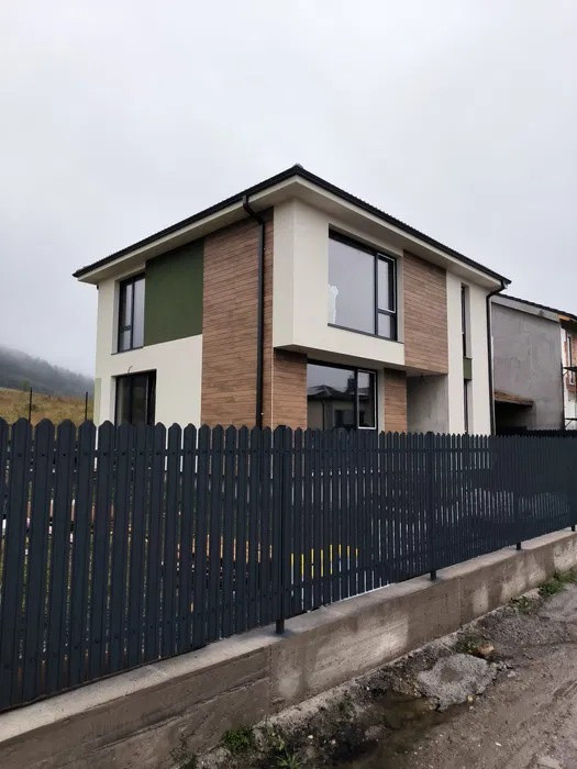 Casa modernă, construcție nouă Chinteni, Garaj