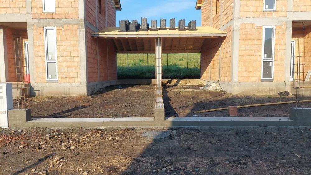 Casa modernă, construcție nouă Chinteni, Garaj