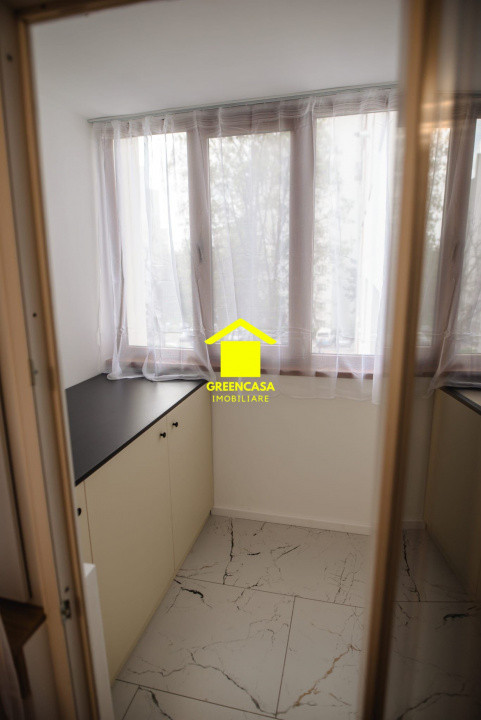 Apartament 4 camere, decomandate, zona Mehedinti, Manastur