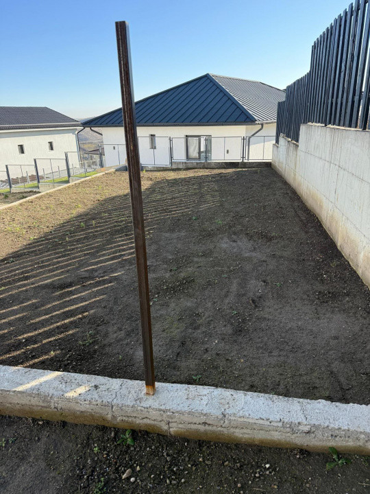 Casă cuplată modernă în Dezmir – zonă liniștită, aproape de toate facilitățile!