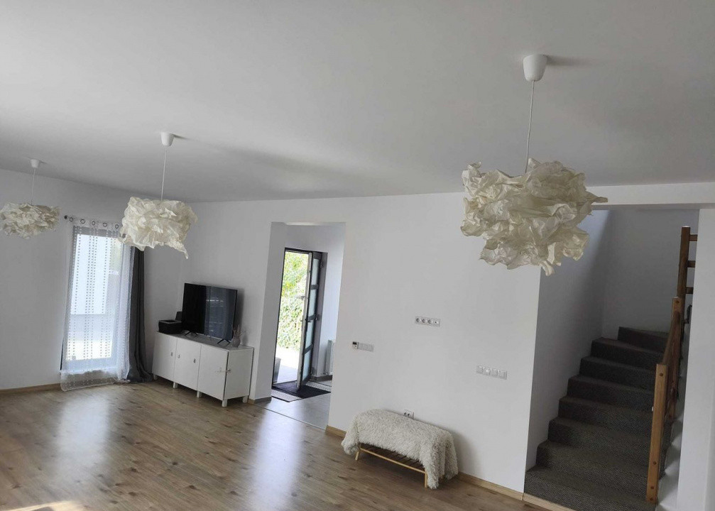 Casă modernă RENOVATA  Florești zona VIVO