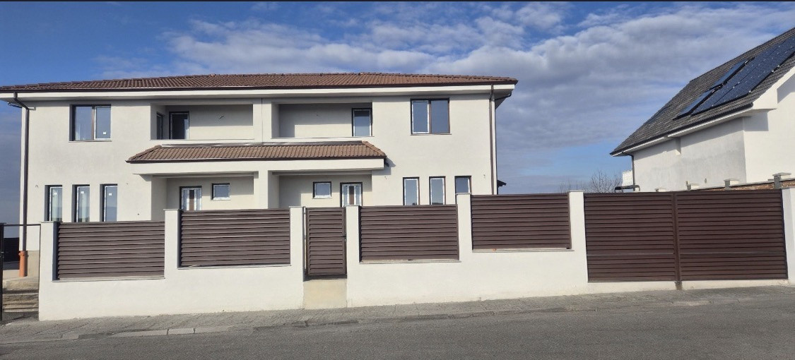 Duplex de vânzare în Dezmir – 120 mp utili / unitate, teren 350–550 mp