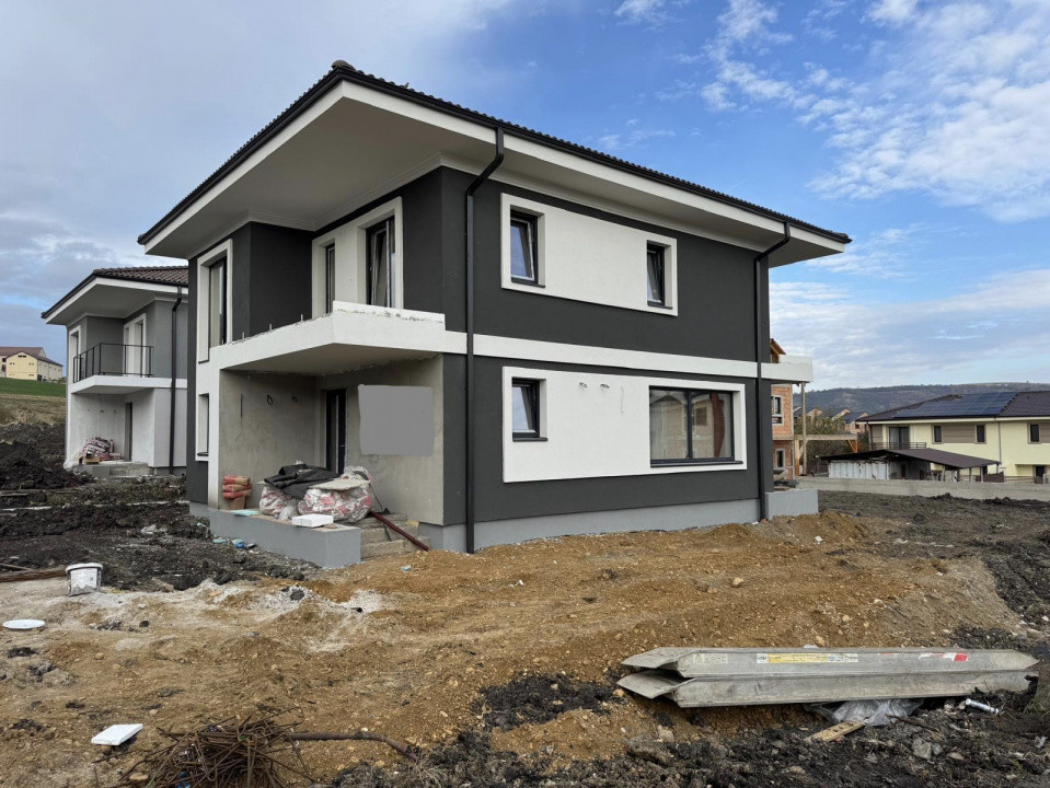 Casă individuală la preț de apartament , Chinteni 500mp de teren 