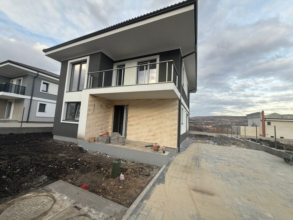 Casă individuală la preț de apartament , Chinteni 500mp de teren 