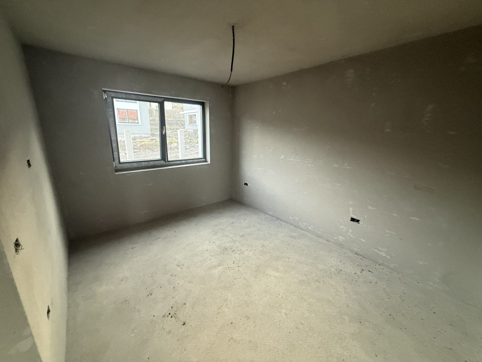 Casă individuală la preț de apartament , Chinteni 500mp de teren 