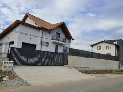Casă unifamilială 170 mp utili, teren 1000 mp – Popești