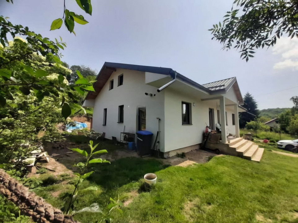 Casă superbă în Feleacu, 2400mp teren, 125mp utili