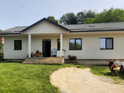 Casă superbă în Feleacu, 2400mp teren, 125mp utili