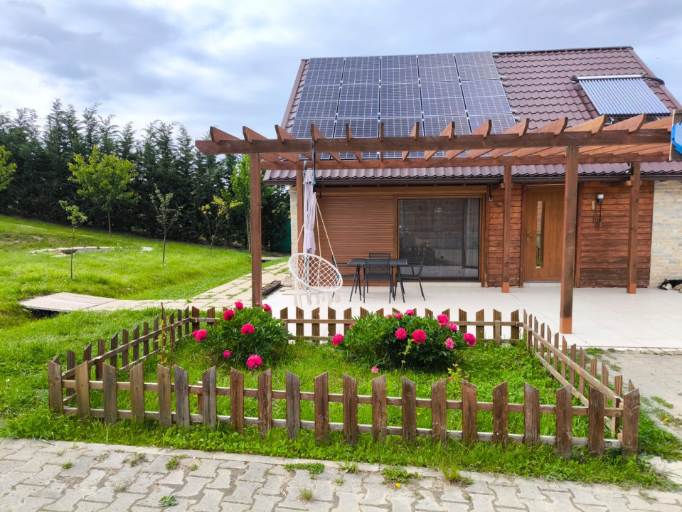 Vand casa 120mp cu teren 1200 mp in Salicea