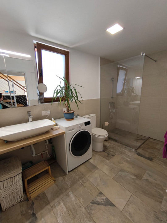 Vand casa 120mp cu teren 1200 mp in Salicea