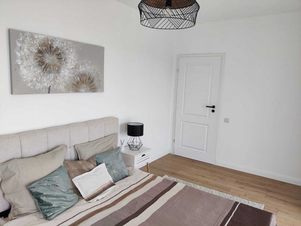 Oportunitate de investitie ,Apartament cheie 2 camere , etaj intermediar.