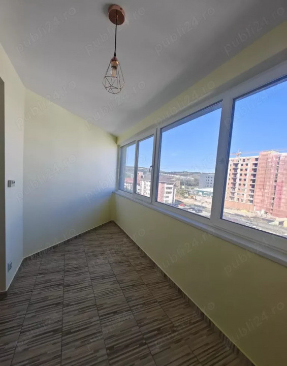 Apartament 3 camere zona, BMW Florești Floresti