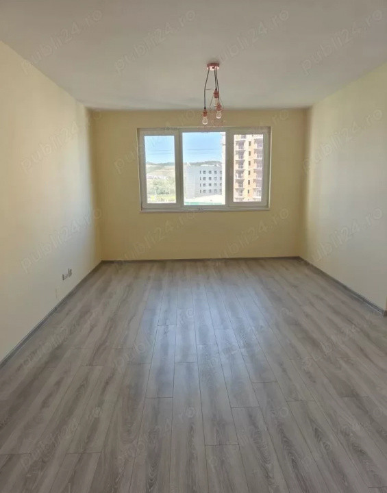 Apartament 3 camere zona, BMW Florești Floresti