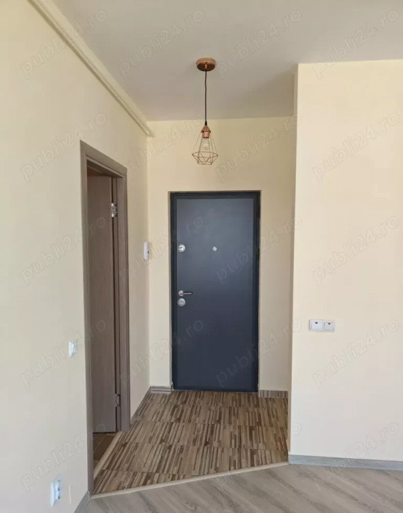 Apartament 3 camere zona, BMW Florești Floresti