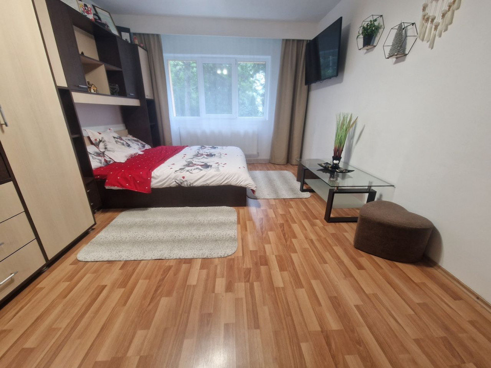 Apartament suprafata 53mp , balcon 9mp zona Marasti . 