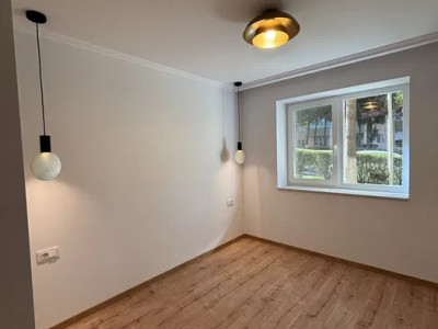 Apartament 3 camere , suprafata de 65mp, parter . zona: Manastur 