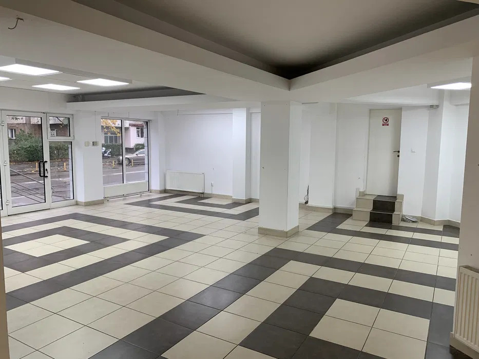 Spatiu comercial open-space de 166mp! finisat, zona Semicentrala